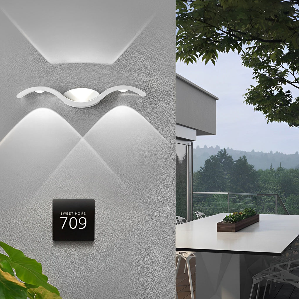 Emiko – Simple lampe murale LED extérieure