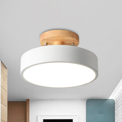 Lunira – Lampe de plafond en fer coloré avec détail en bois