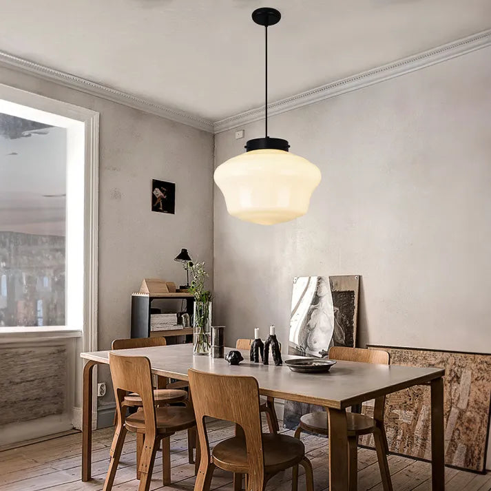 ÉclatVerre – Suspension vintage en verre sculpté au design géométrique