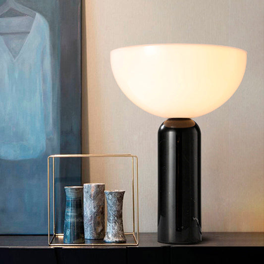 Raja – Lampe de table noble avec pied en marbre et design élégant