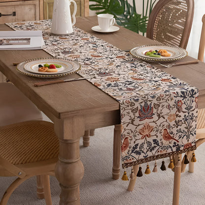 Hazel – Chemin de table à carreaux