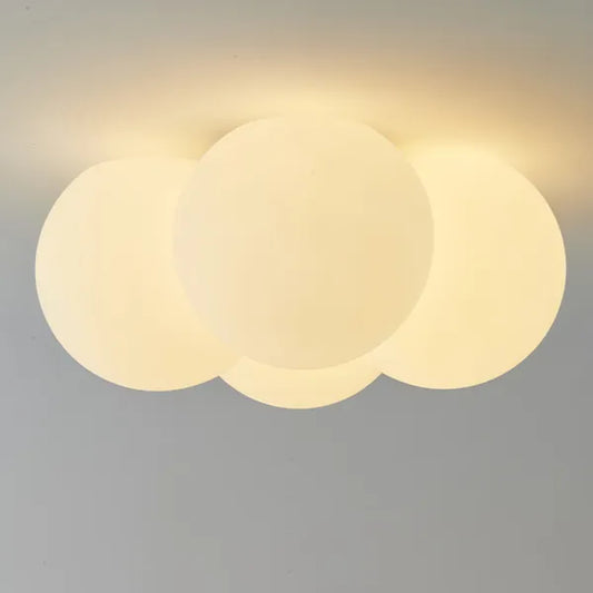 NuageLumière – Plafonnier flottant au design vaporeux