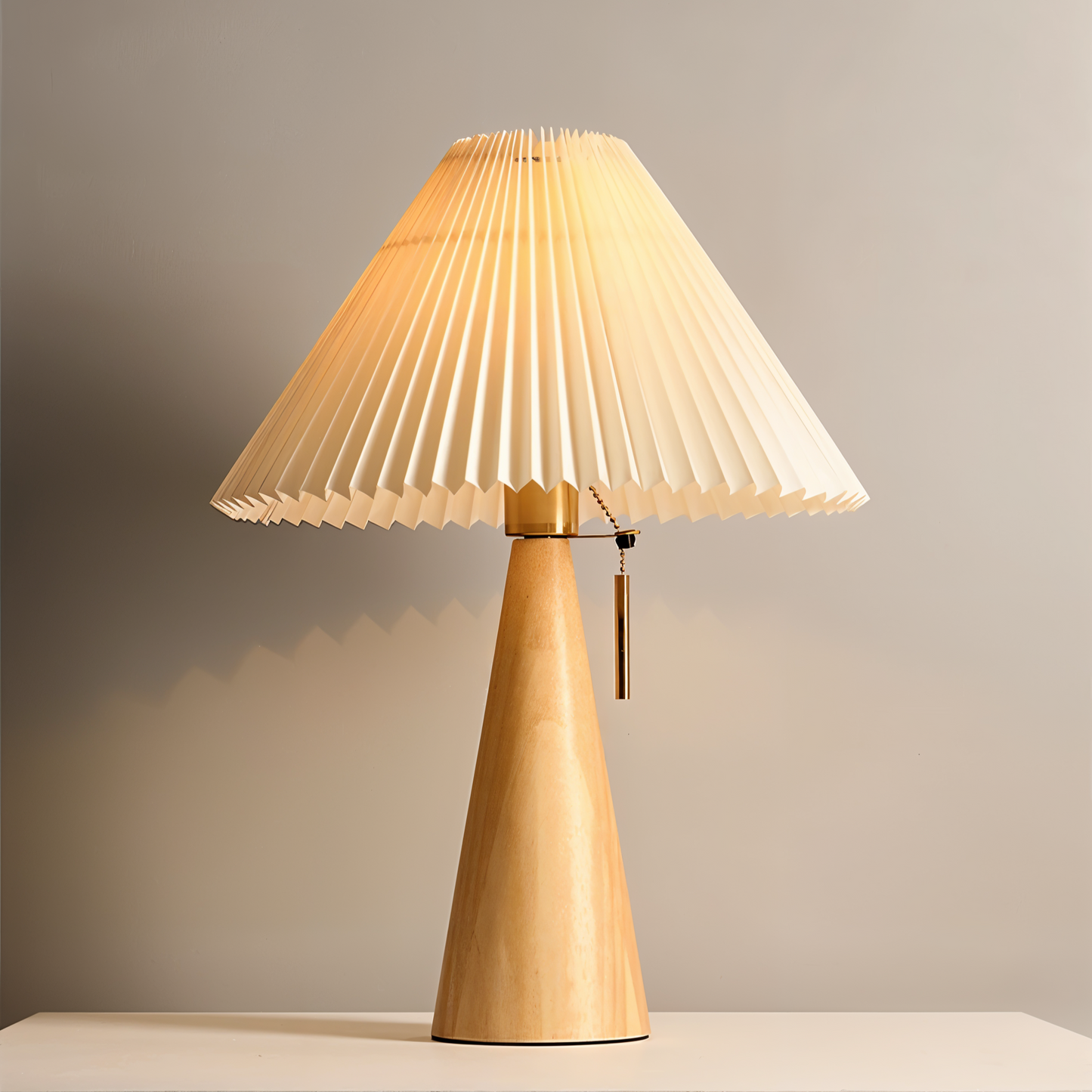 Caro – Lampe de table conique