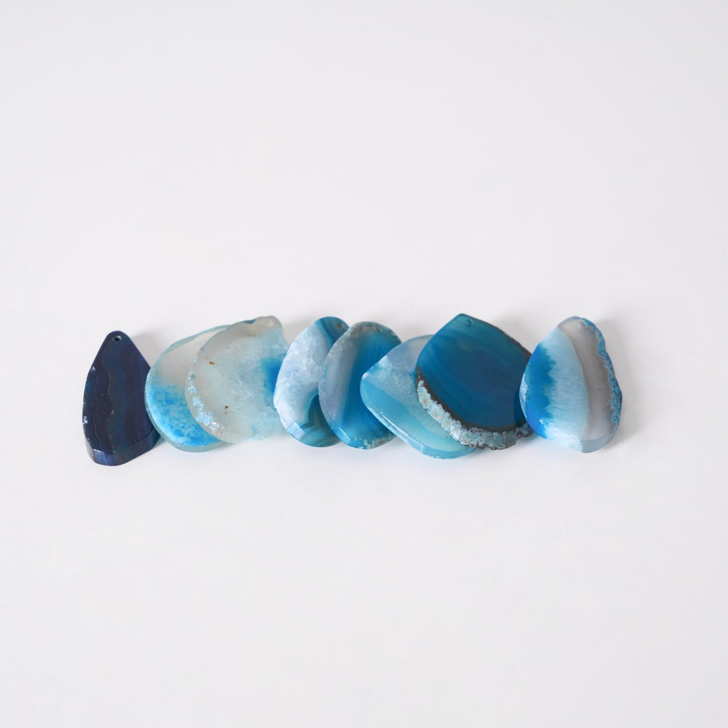 Agna – Lustre Nordique avec Agate Naturelle