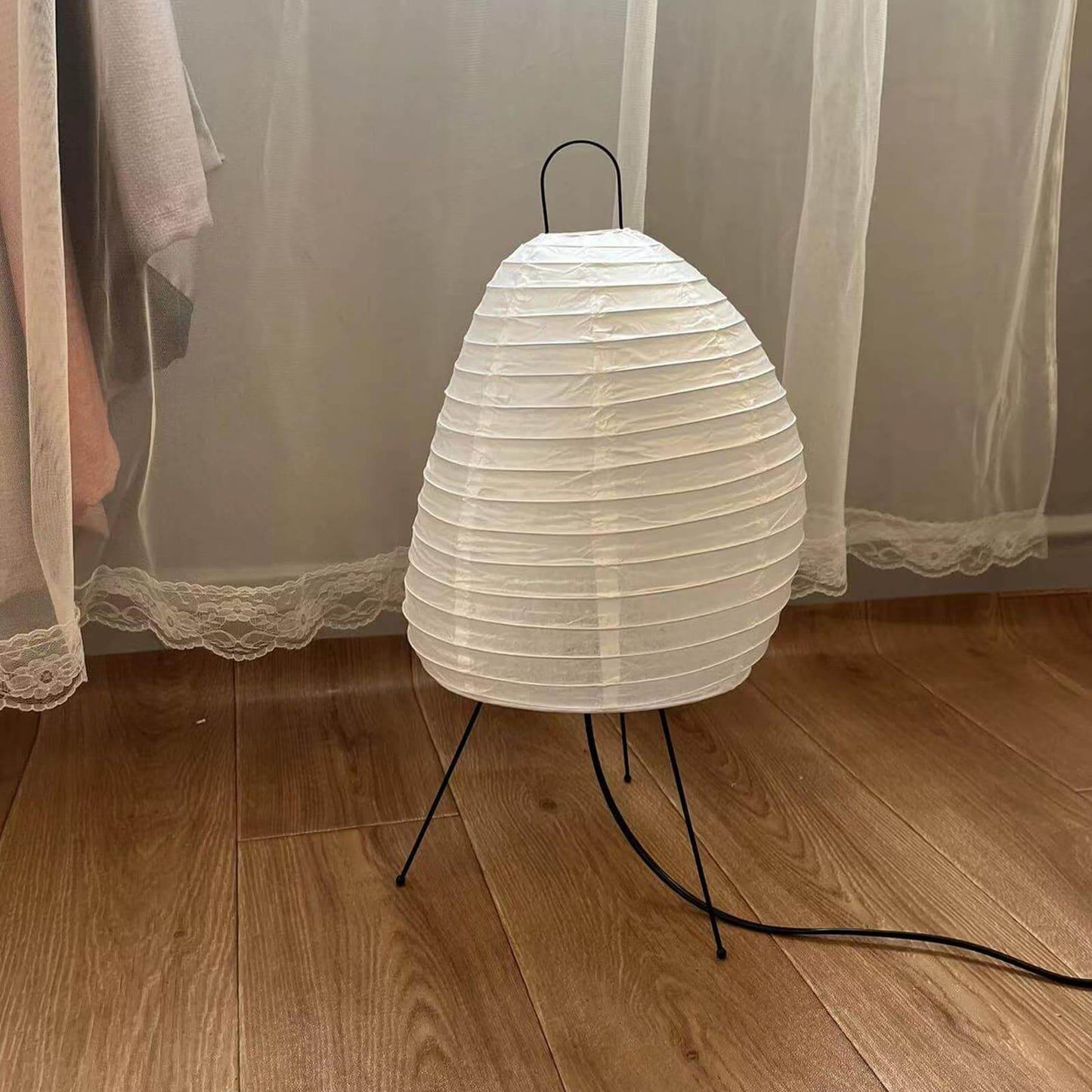 Miyu – Lampe de table en papier de riz