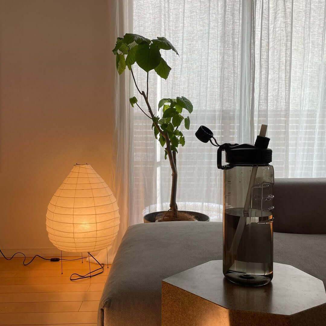 Satoshi – Lampe de table en papier de riz Wabi-Sabi