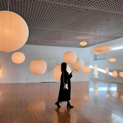 Priam – Suspension en forme de boule