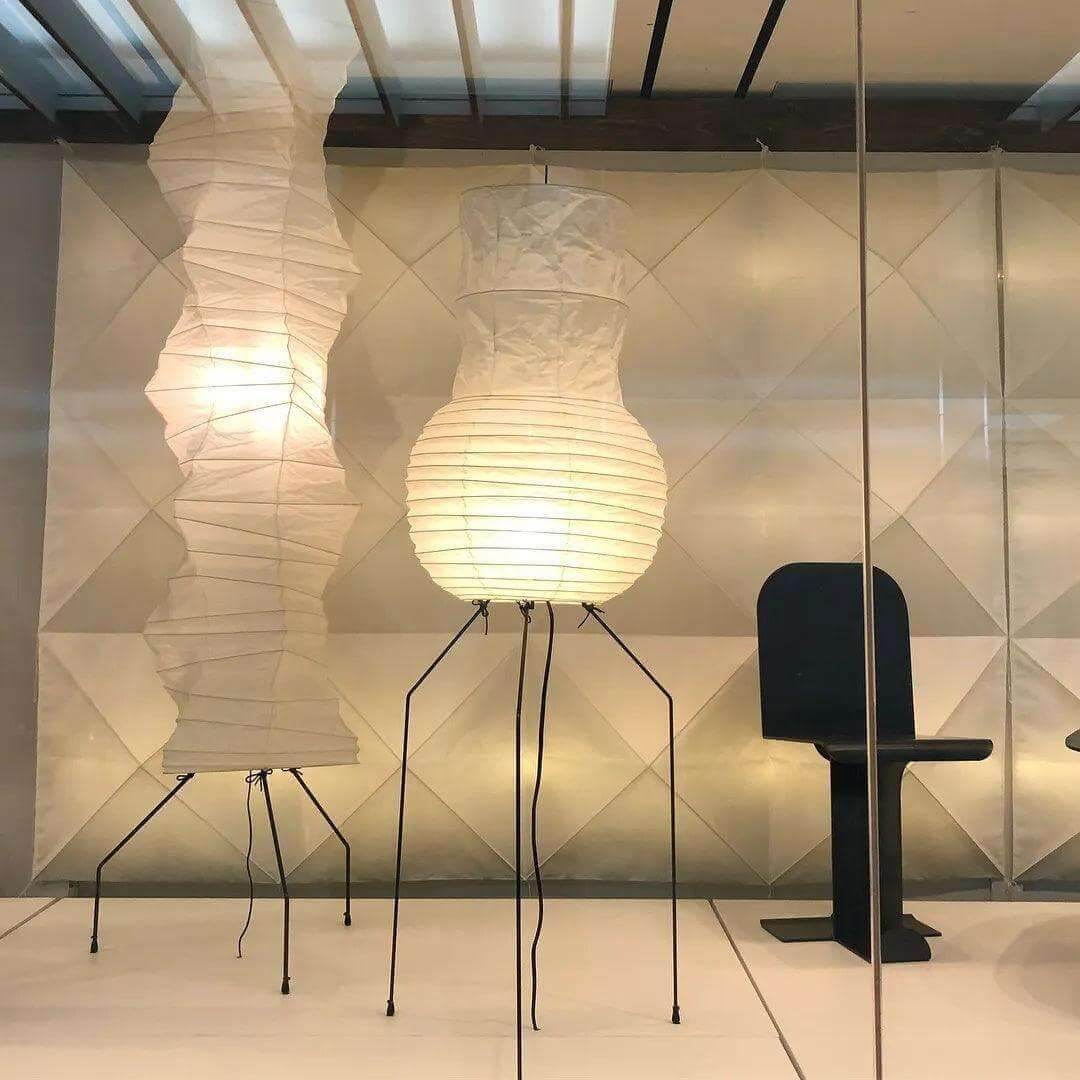 Haruto – Lampadaire en papier de riz japonais