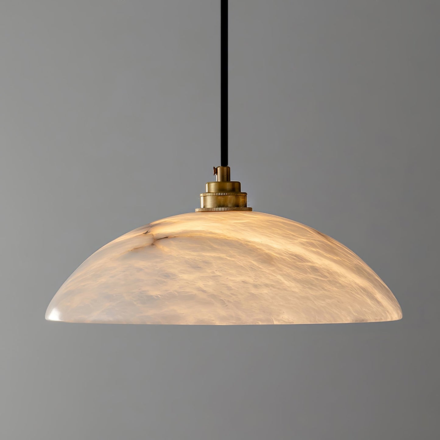 Mark – Pendelleuchte en Alabaster & Laiton