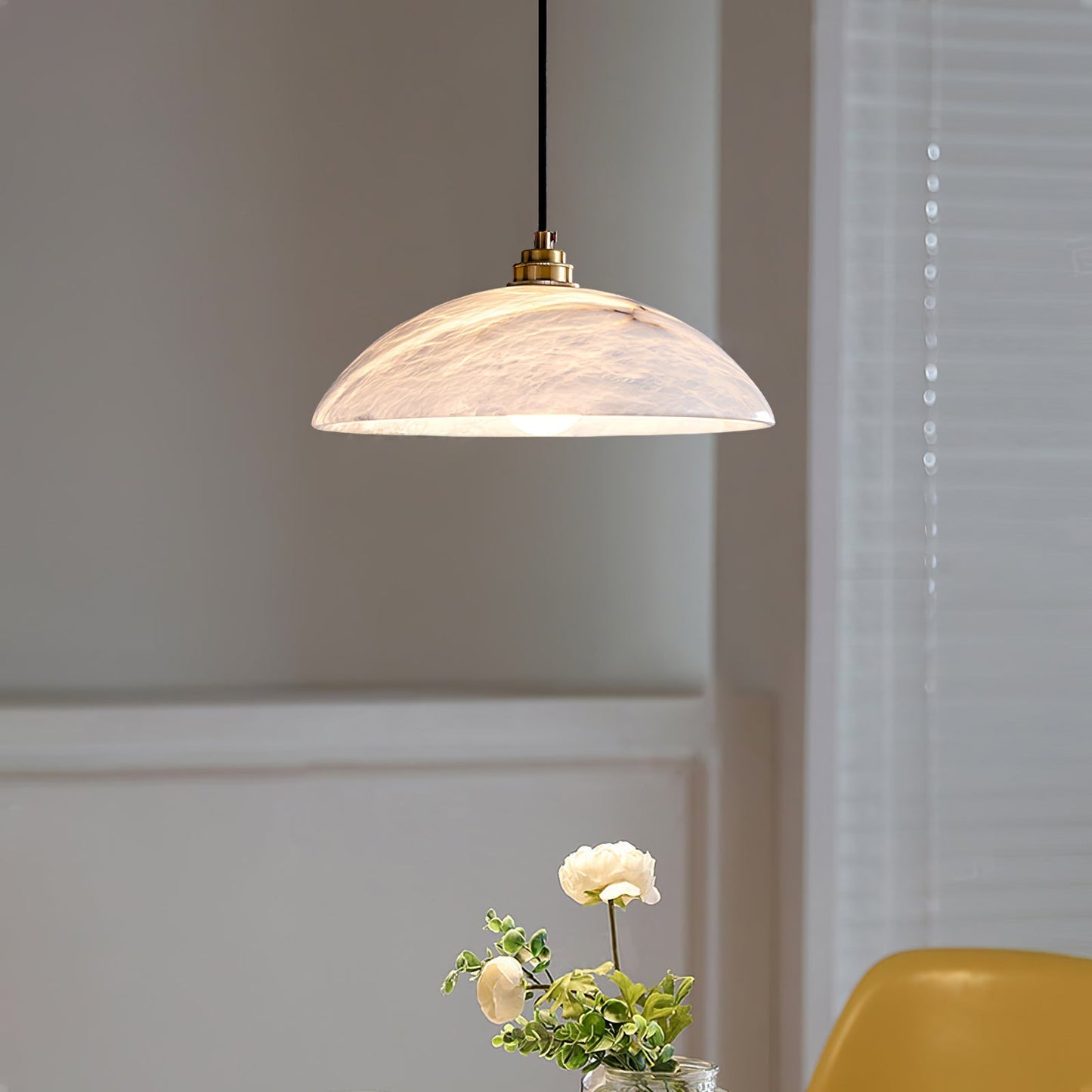 Mark – Pendelleuchte en Alabaster & Laiton