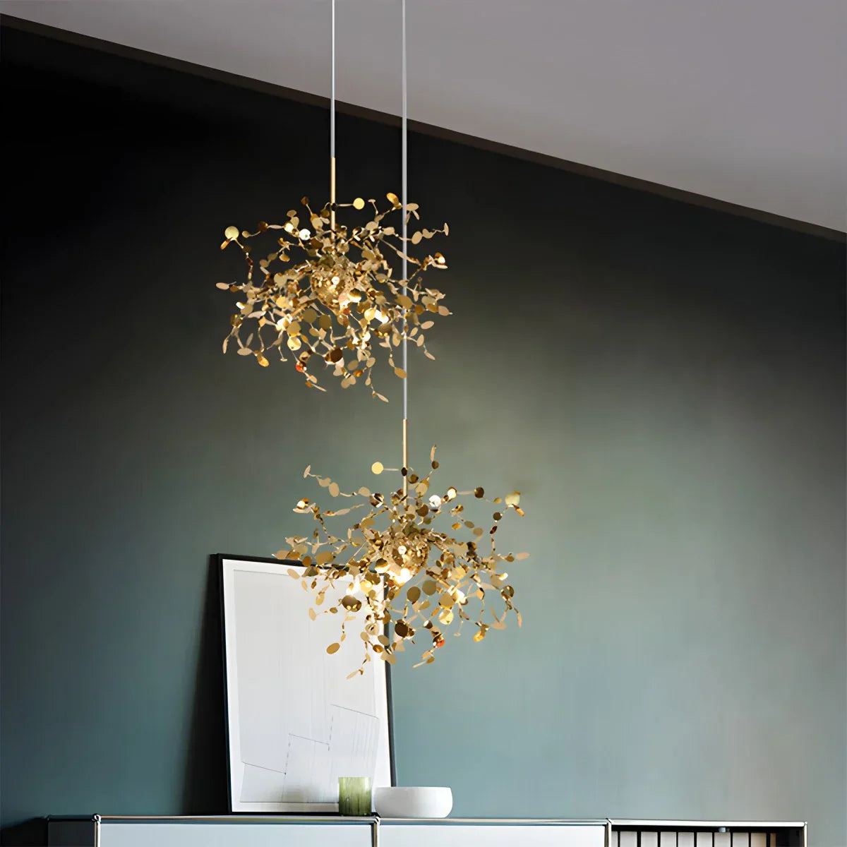 Ayato – Suspension en acier design feuille
