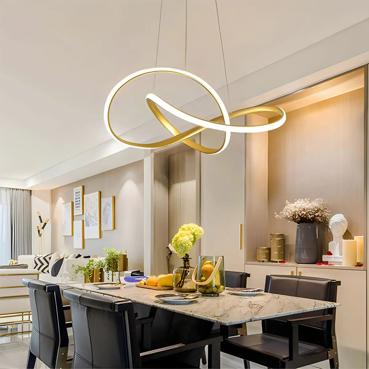 Reina – Suspension moderne en forme de poisson