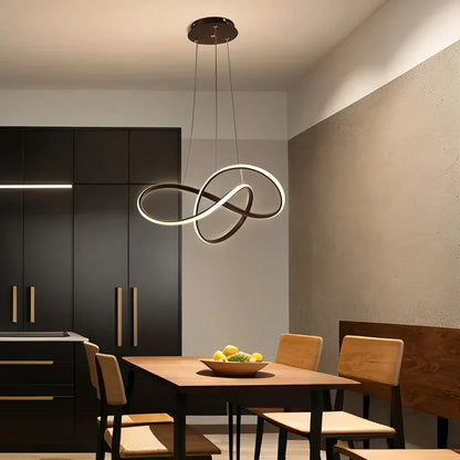 Reina – Suspension moderne en forme de poisson