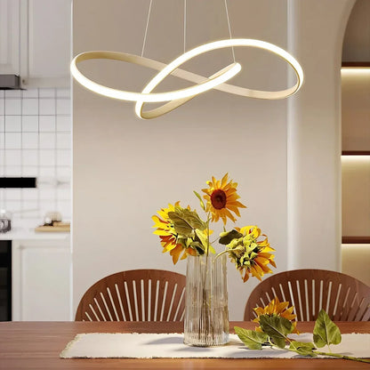 Reina – Suspension moderne en forme de poisson