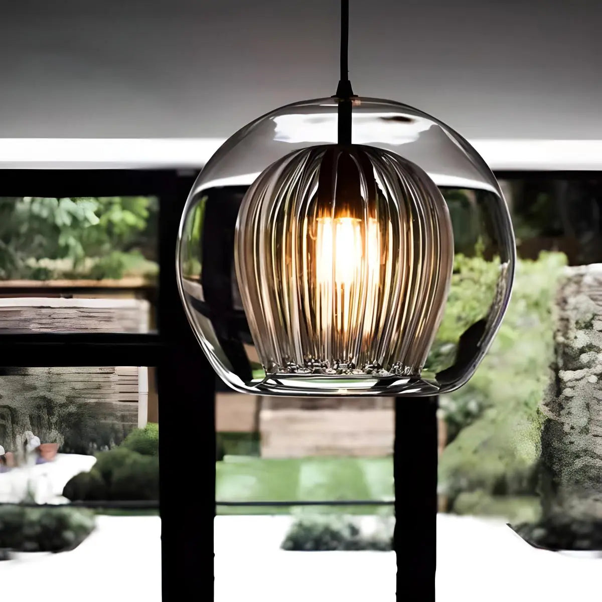 Harumi – Suspension en verre minimaliste