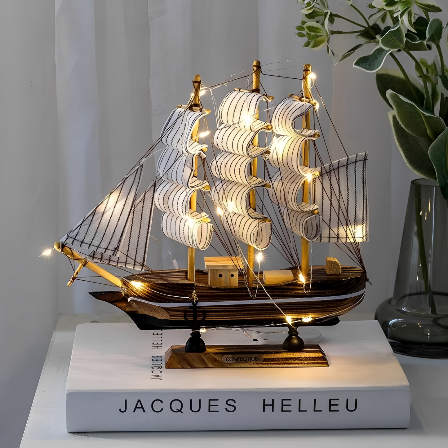 Naveen – Bateau de Décoration Moderne