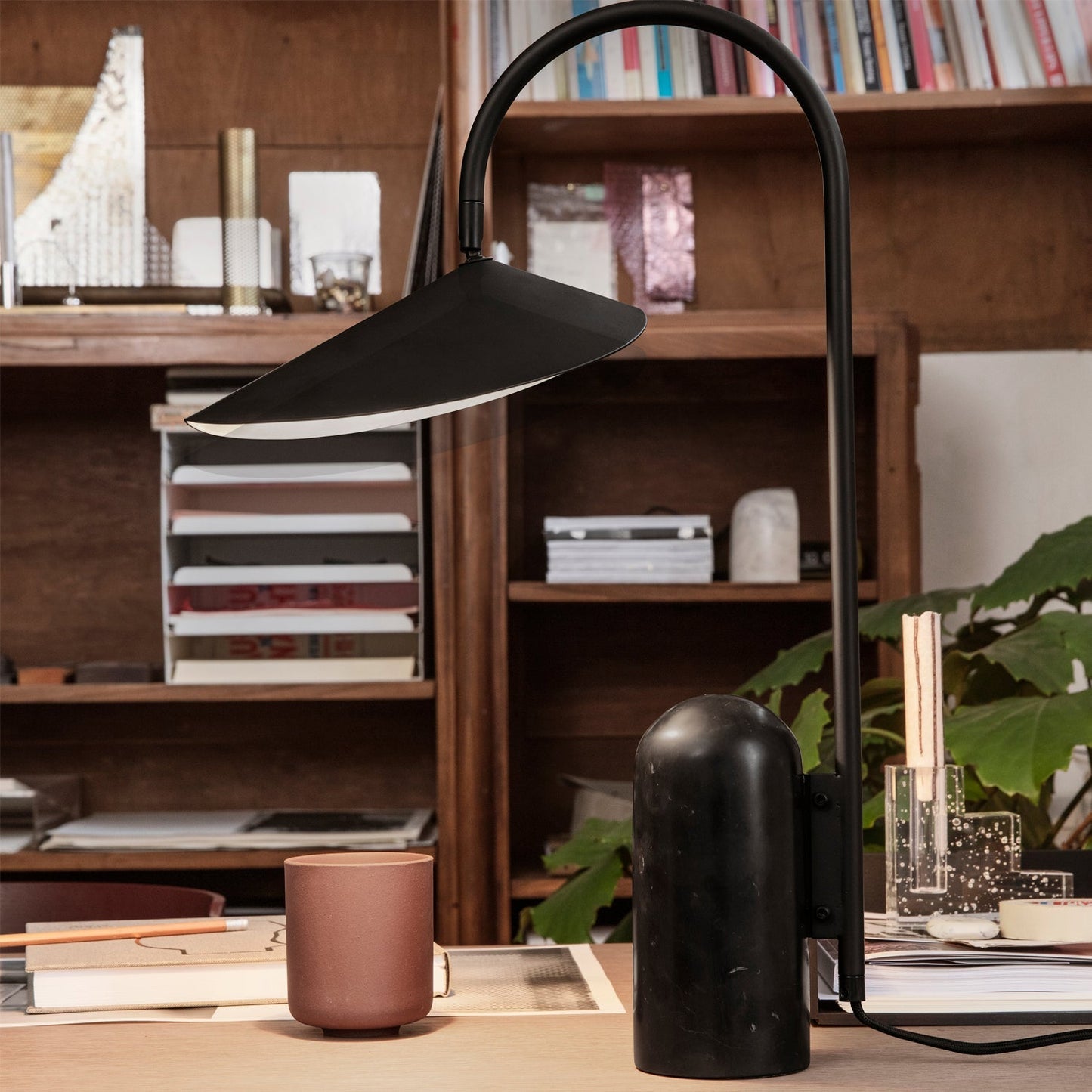 Mono – Lampe de table européenne