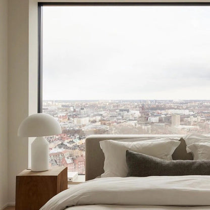 Stella – Lampe de table en métal design sculptural