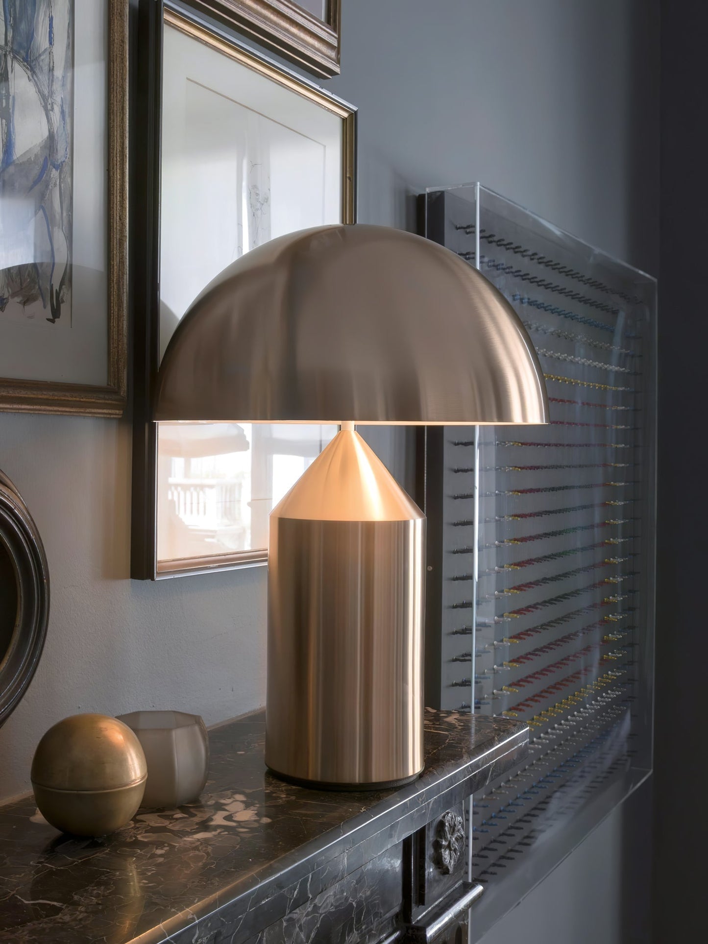 Stella – Lampe de table en métal design sculptural