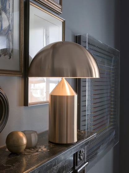 Stella – Lampe de table en métal design sculptural
