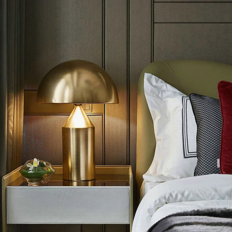 Stella – Lampe de table en métal design sculptural