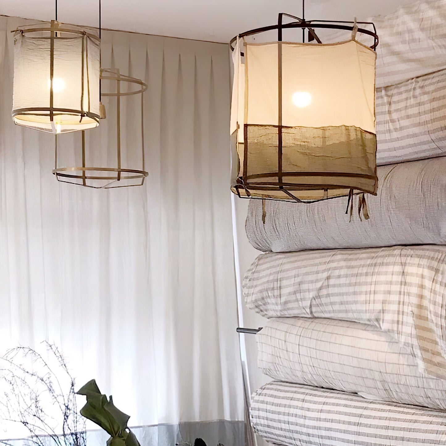 Asami – Suspension design en lin & bambou