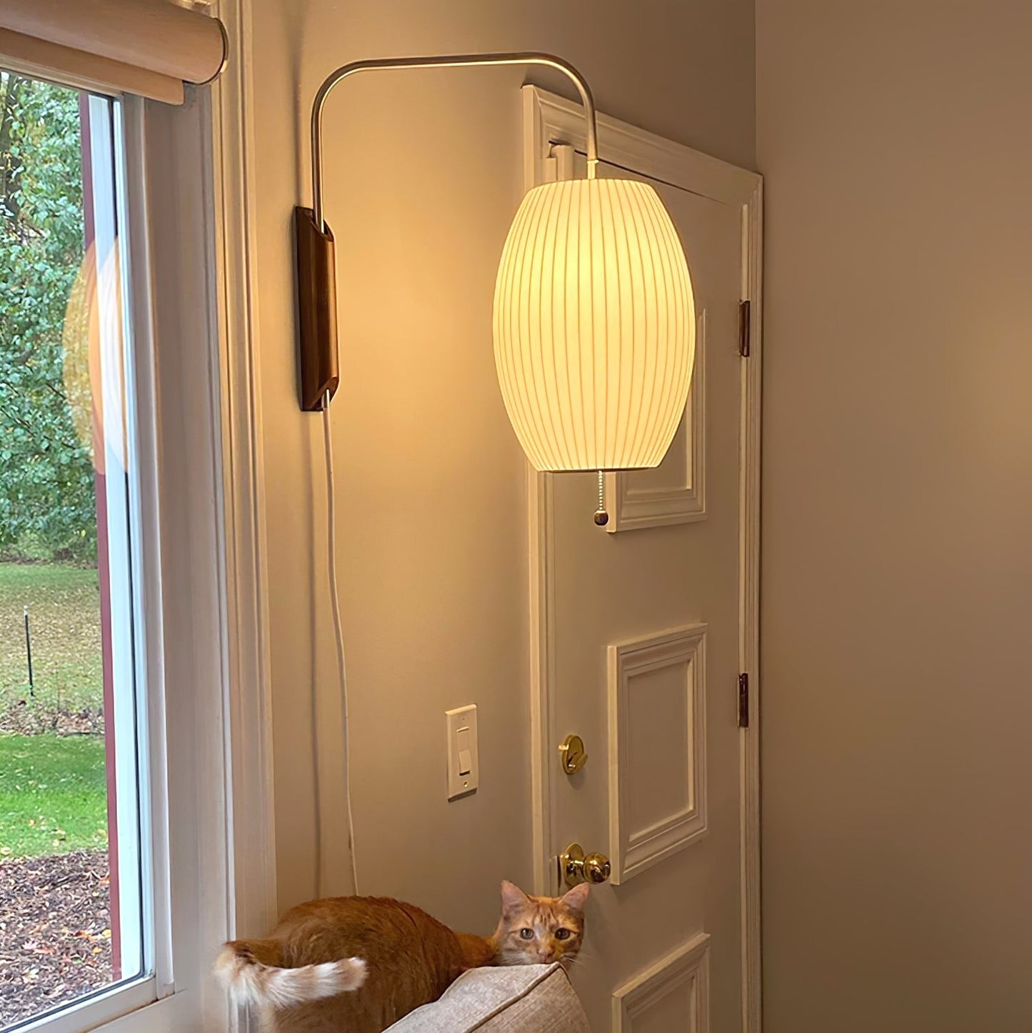 Isolde – Lampe Murale Créative en Soie