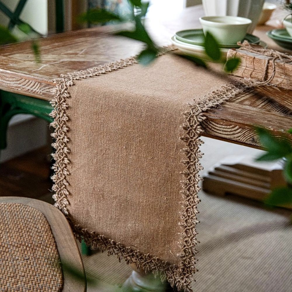 Charlotte – Chemin de table rustique