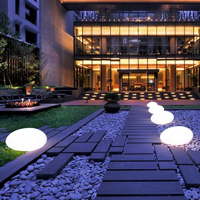 Nele – Lampe de jardin LED au design pierre