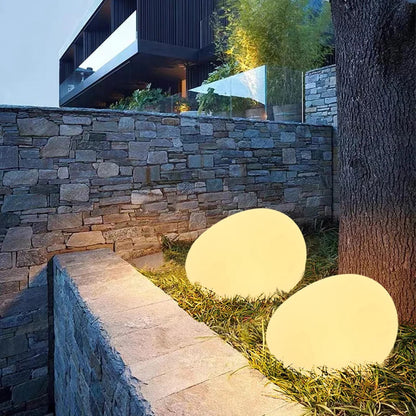 Nele – Lampe de jardin LED au design pierre