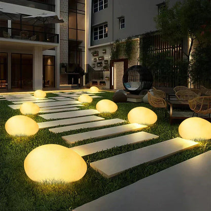 Nele – Lampe de jardin LED au design pierre