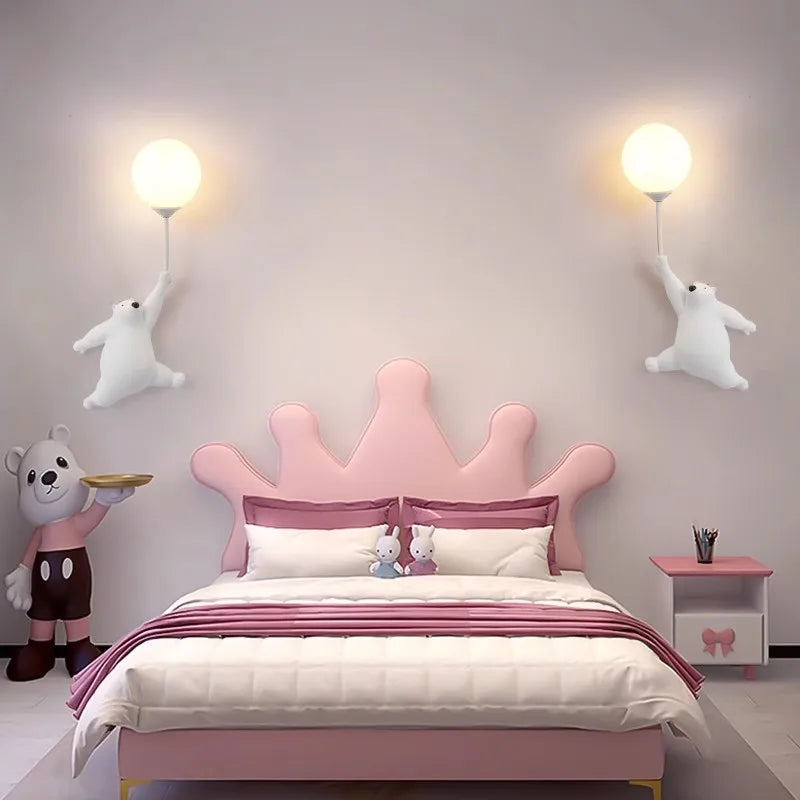 Applique murale ours suspendu