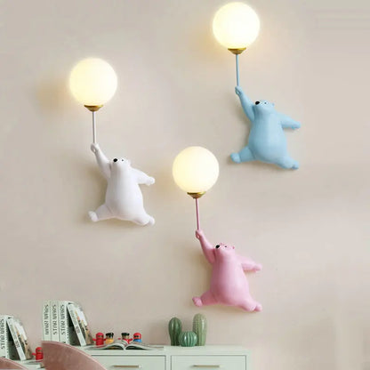 Applique murale ours suspendu