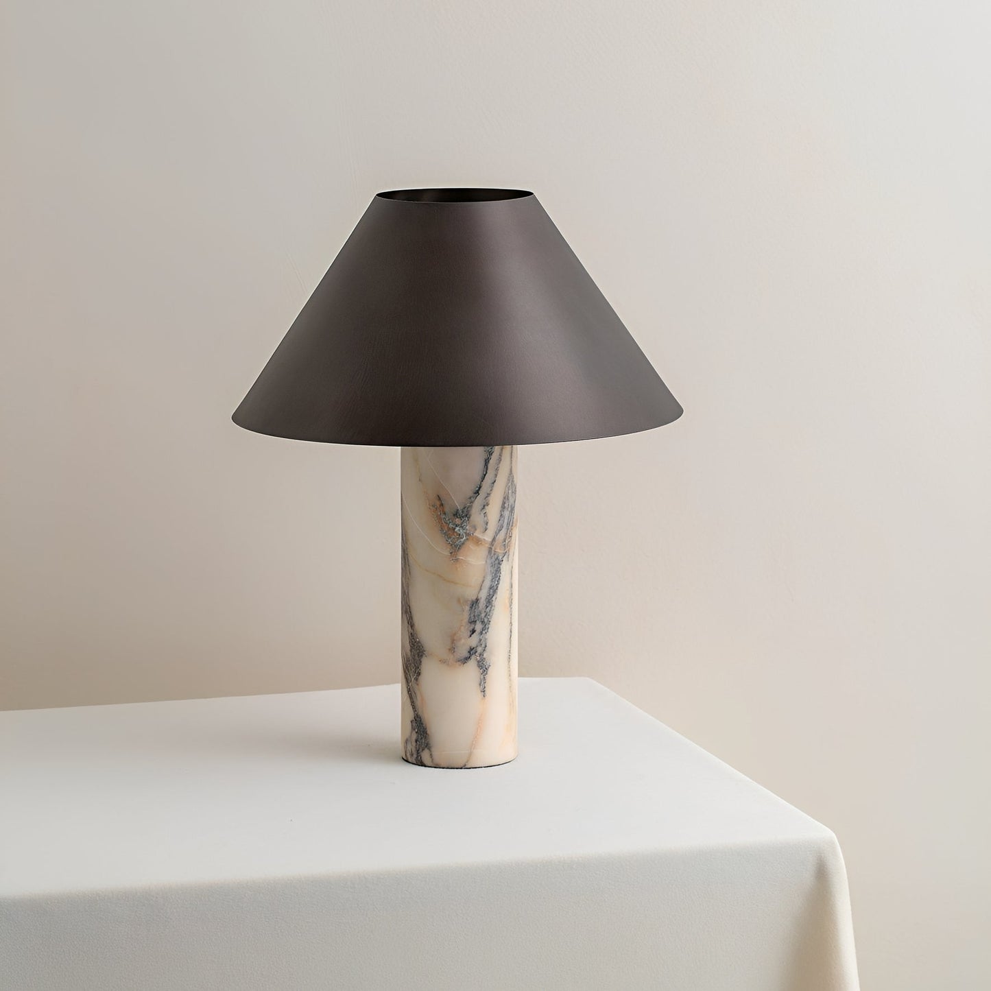 Aria – Lampe de table en marbre moderne
