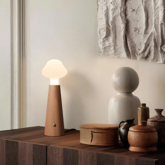 Eirik – Lampe de table en bois massif minimaliste