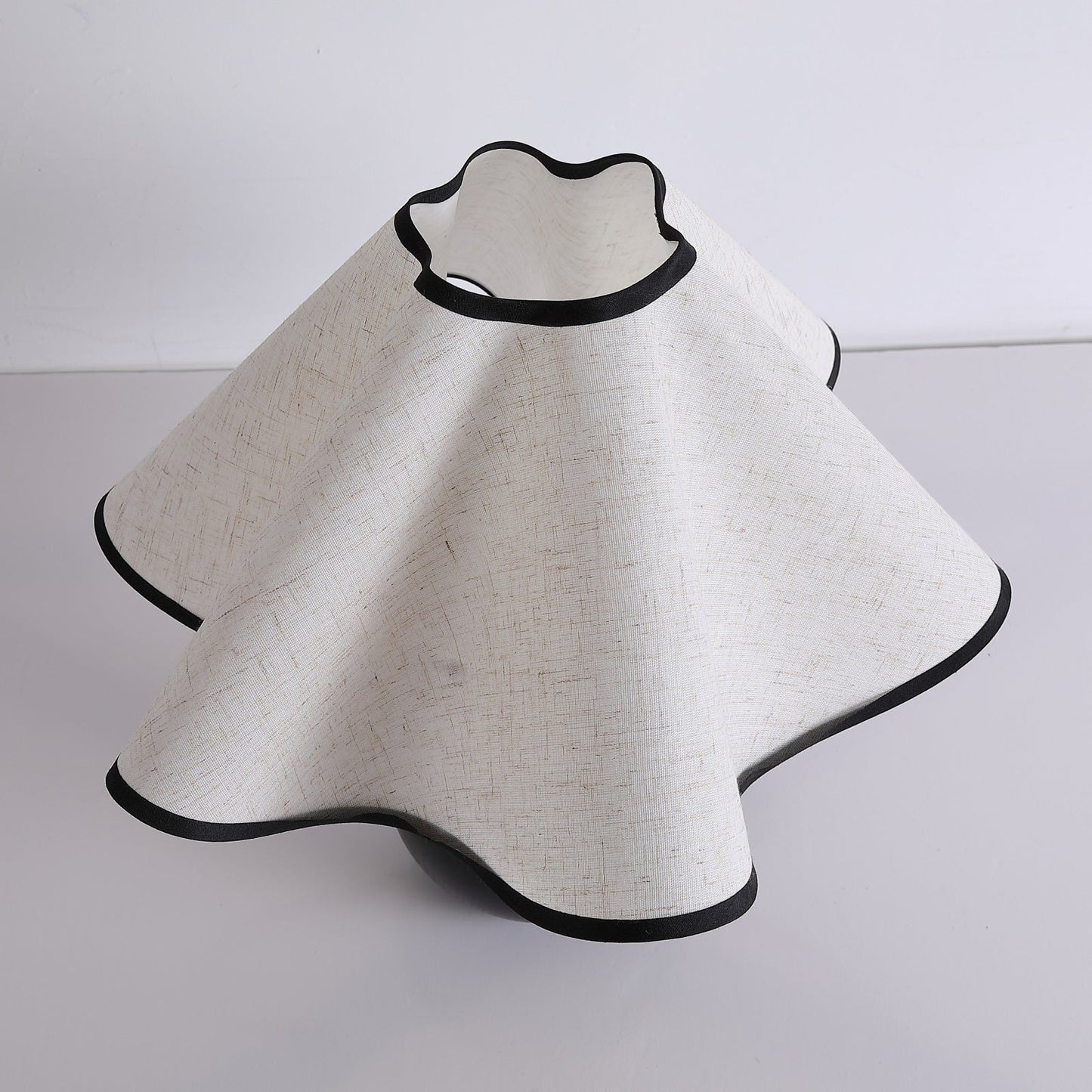 Lina – Lampe de Table Vintage en Bois Style Rétro