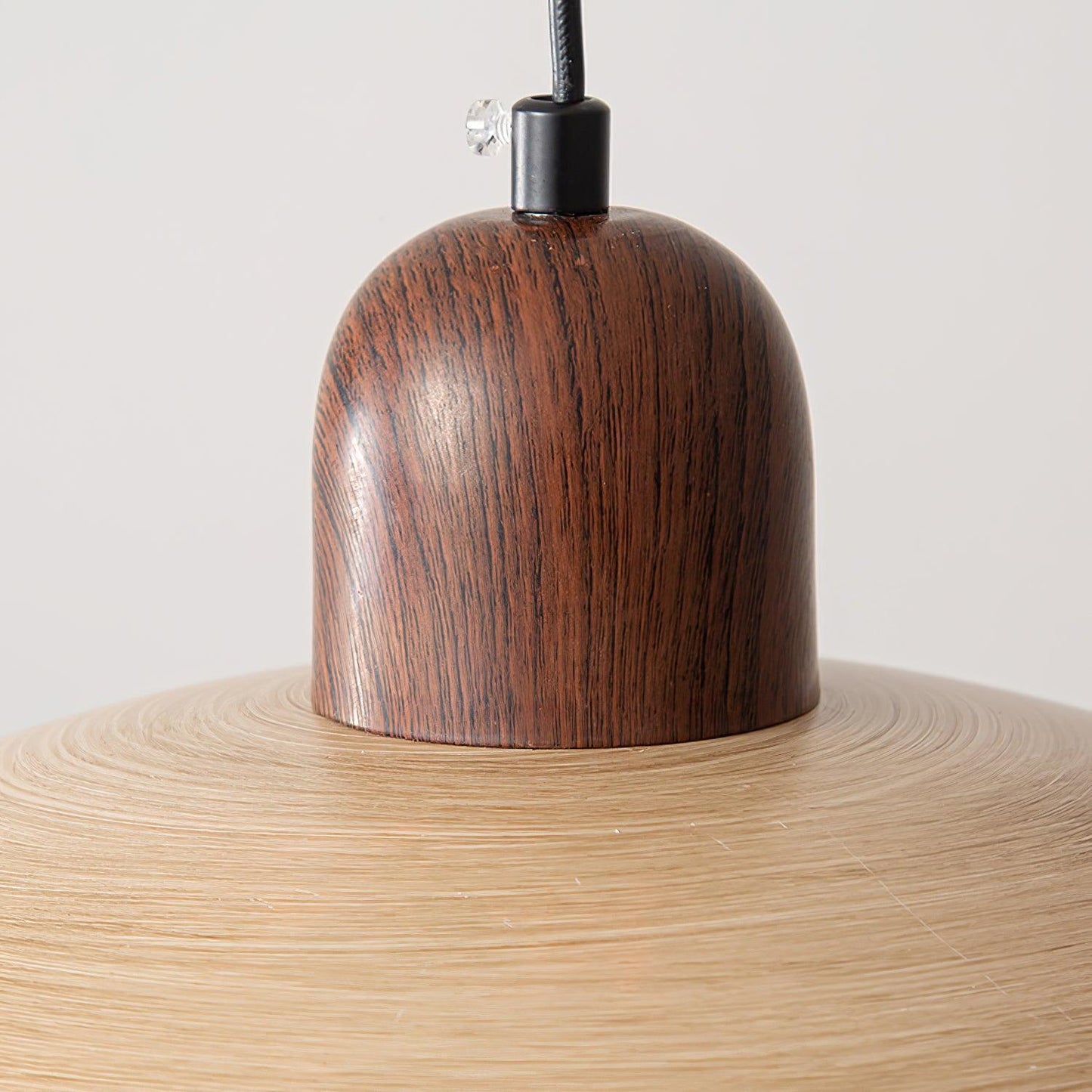 Ylva – Lampe suspendue en finition noyer