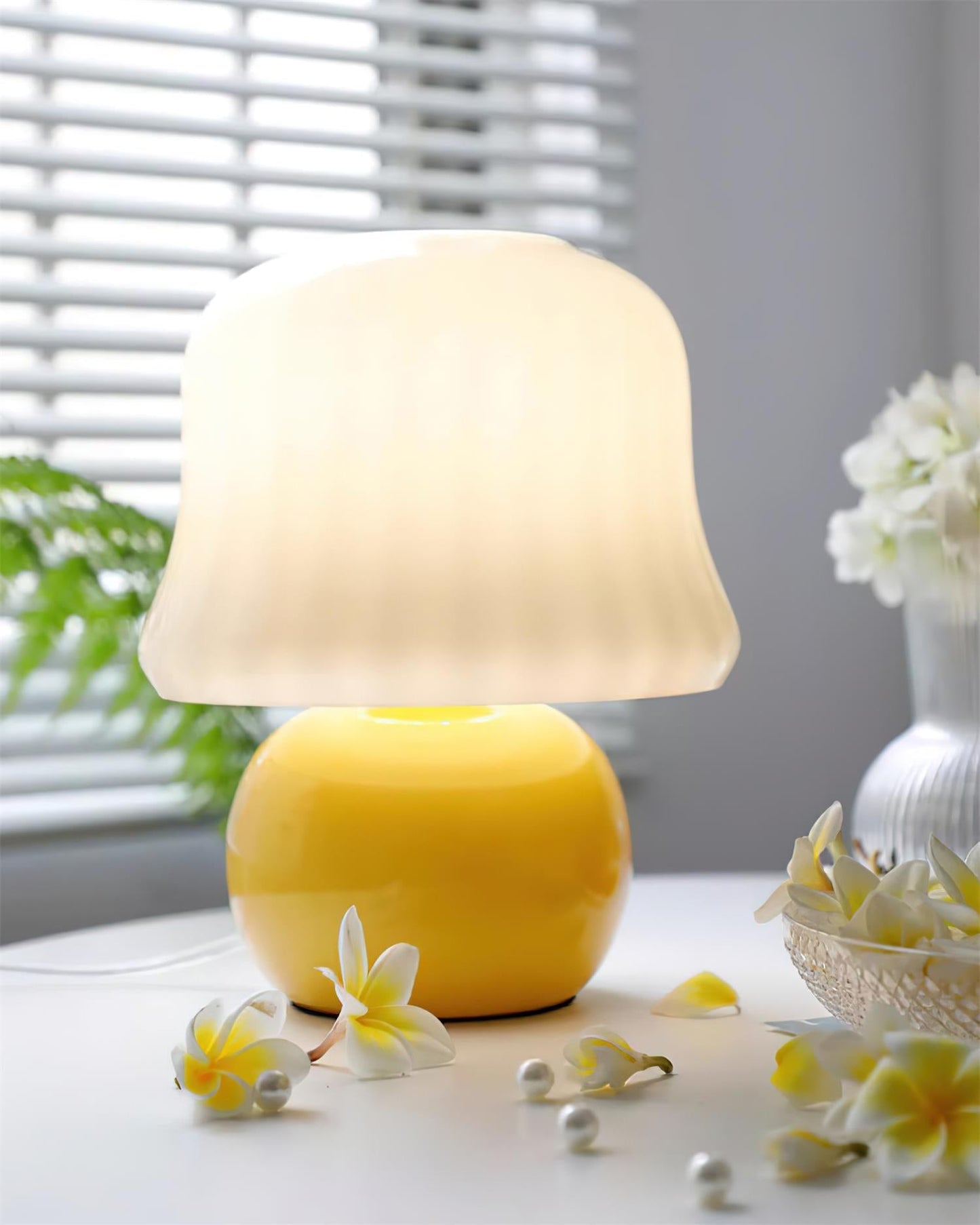 Lena – Lampe de table design champignon en verre émaillé