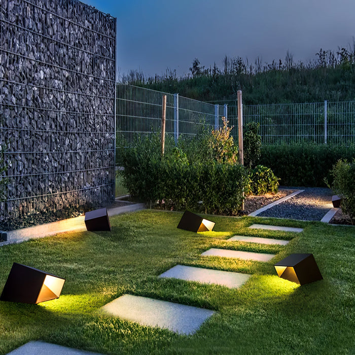 Hiroto – Lampe de jardin en forme de cube