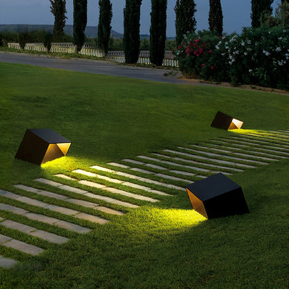 Hiroto – Lampe de jardin en forme de cube