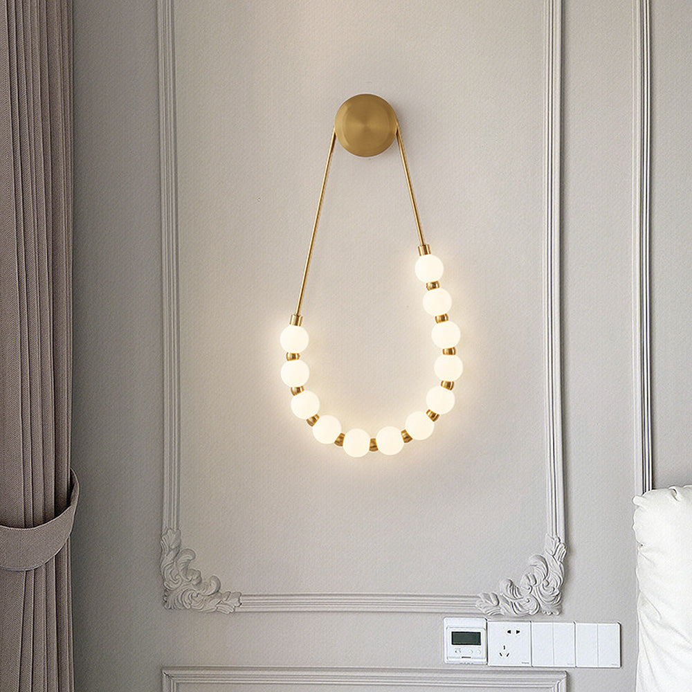 Roku – Élégante Applique LED