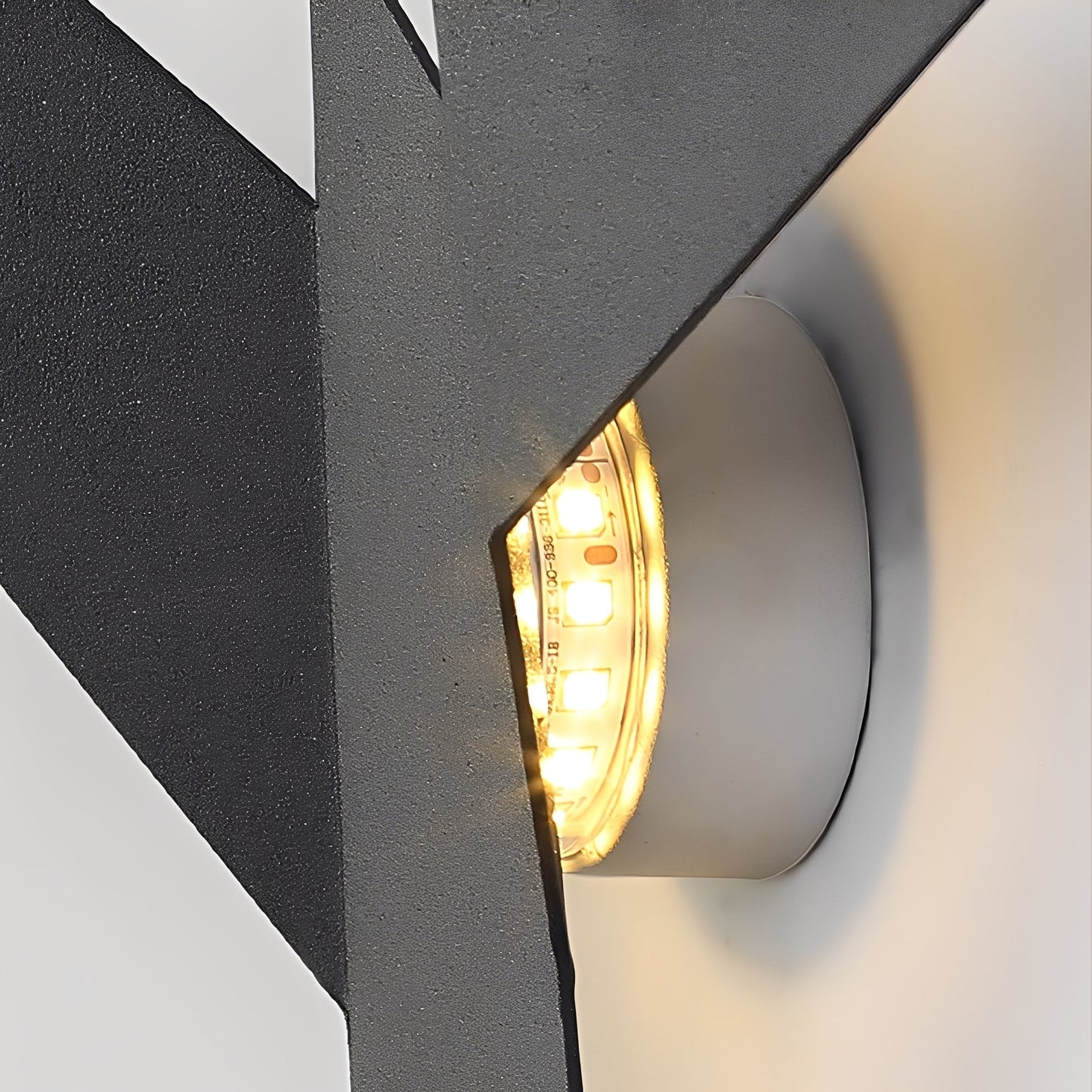 Rika – Lampe Murale Oiseau Moderne