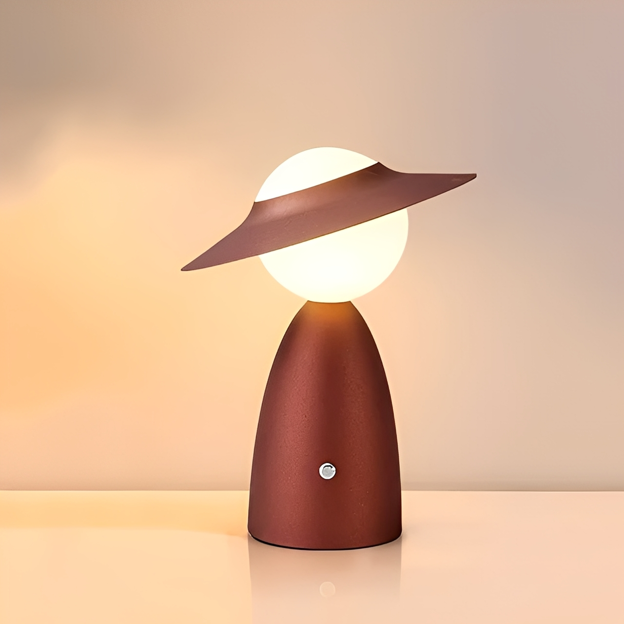 LumiElite – Lampe de table en métal créative avec charge USB