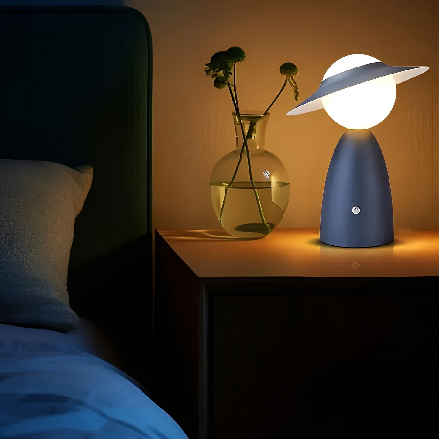 LumiElite – Lampe de table en métal créative avec charge USB