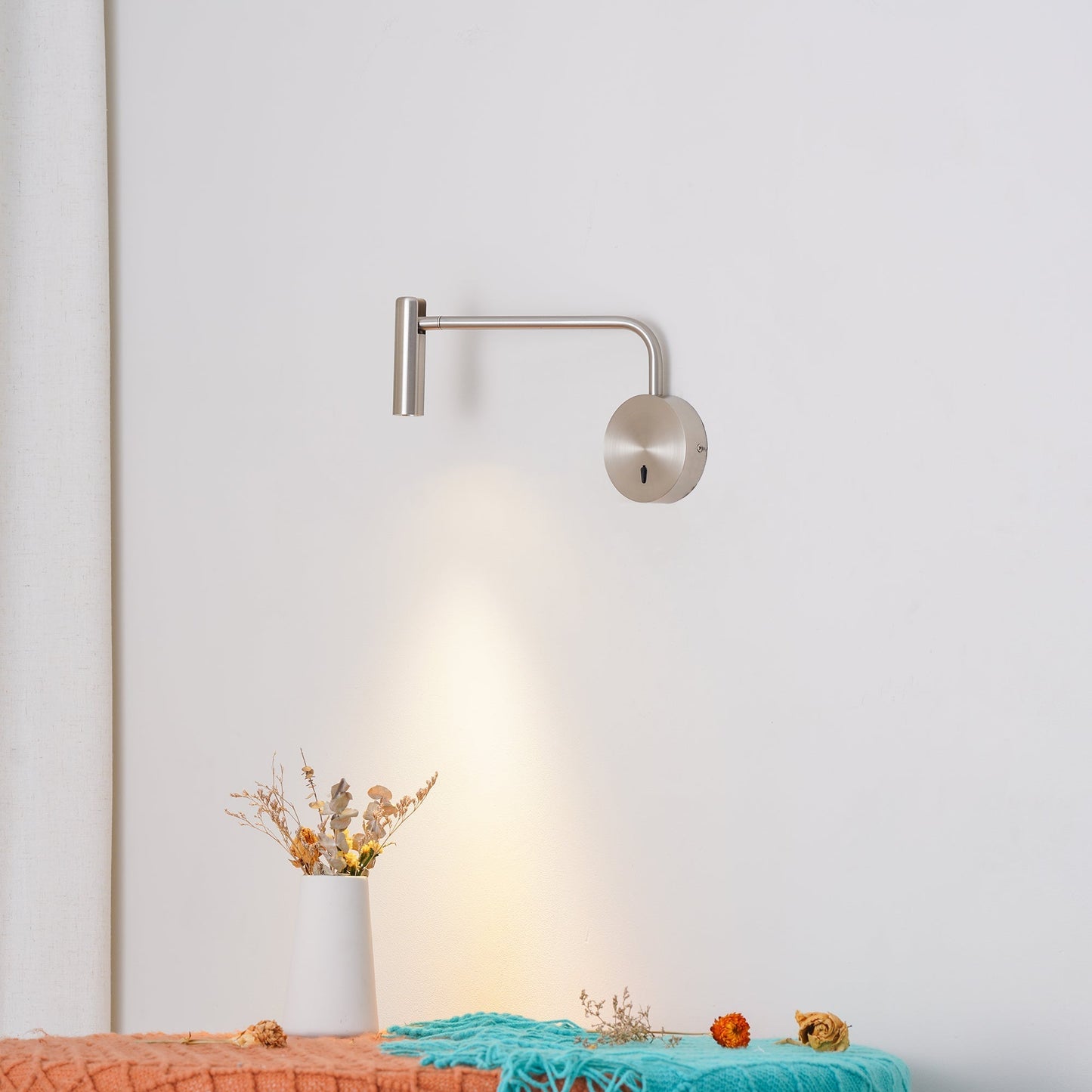 Niva – Lampe murale LED ronde avec fonction spot