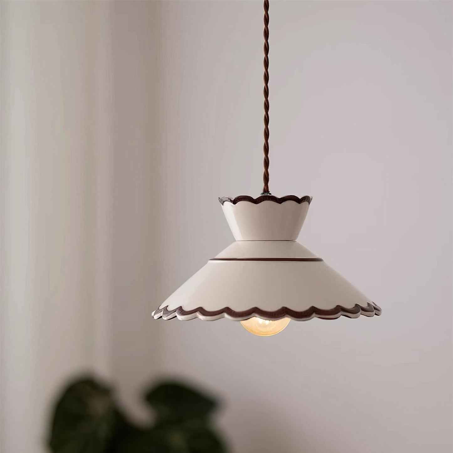 Olivia – Lampe en céramique suspendue rétro