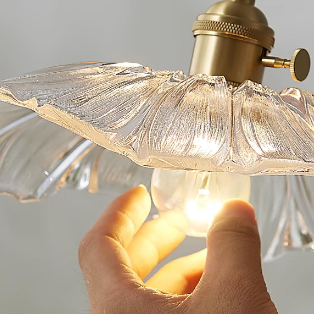 Aki – Lustre en verre et laiton élégant