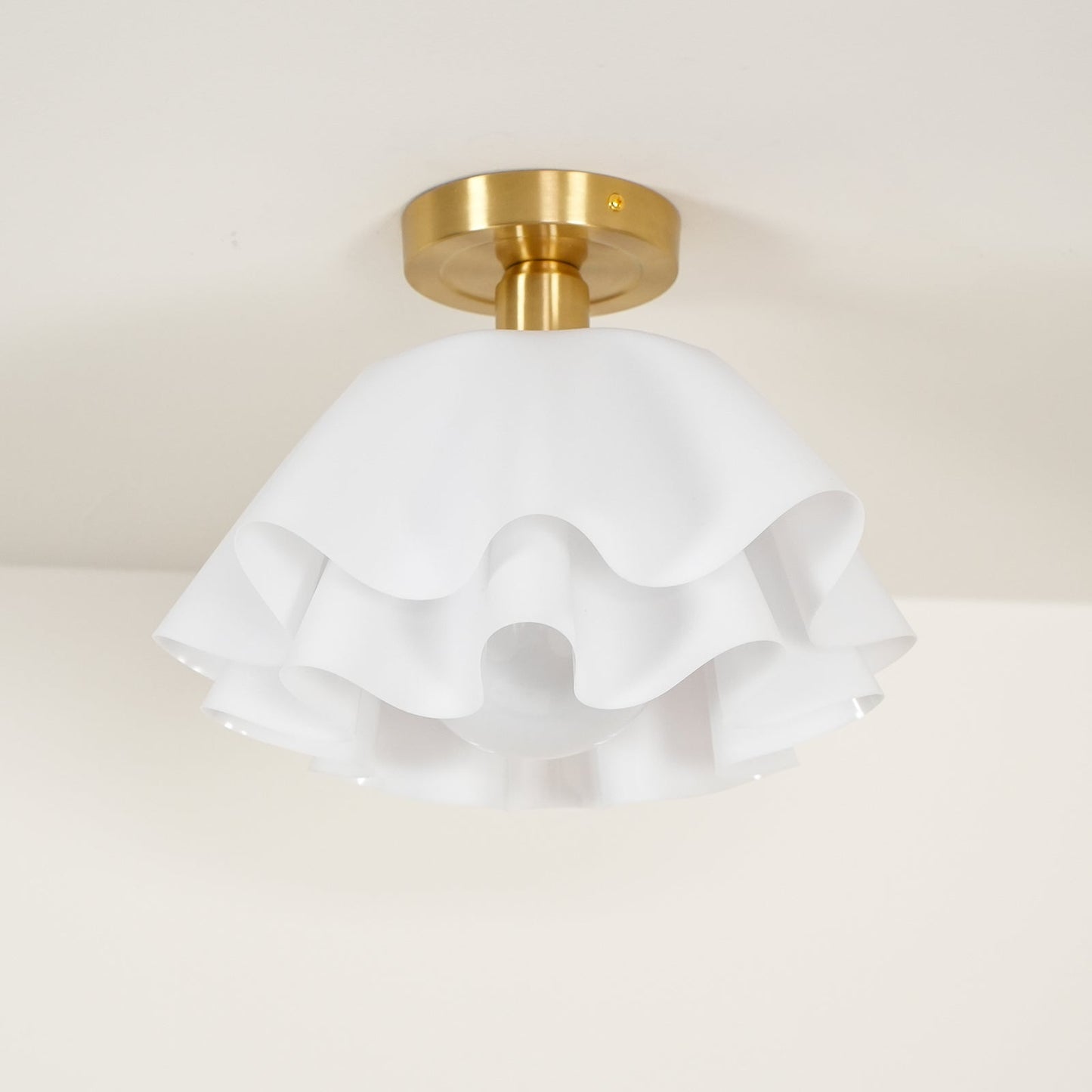 Plafonnier Gailon – Design géométrique et lumière douce