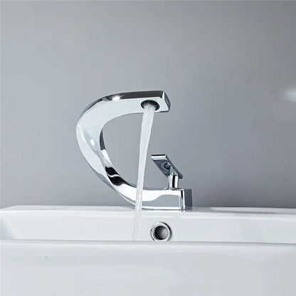Avelyn – Robinet de salle de bain de luxe en chrome pour des moments de salle de bain élégants