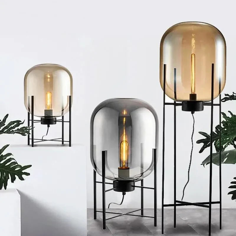 Riza – Lampe de table tétrapode en verre scandinave